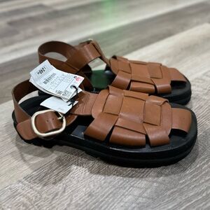 NEW Zara Brown Leather Fisherman Sandals